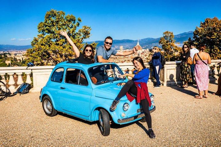 Florence : Private Vintage FIAT 500 with Wine & Olive Oil （フィレンツェ：プライベートヴィンテージFIAT500（ワイン＆オリーブオイル付き））