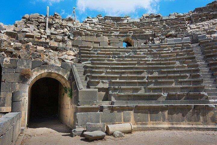 Excursión privada de 2 noches a Jordania: Jerash, Ajloun, Wadi Rum y Mar Muerto