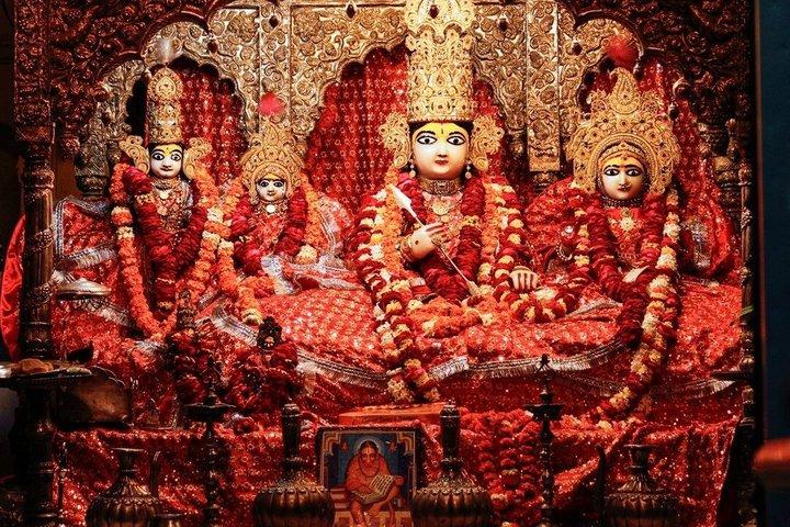 Visita ao Templo de Ayodhya From Lucknow - Visita de um dia