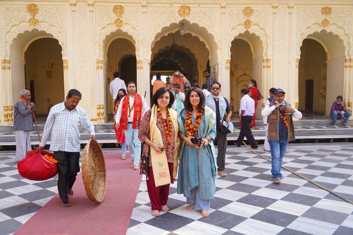 Visita ao Templo de Ayodhya From Lucknow - Visita de um dia