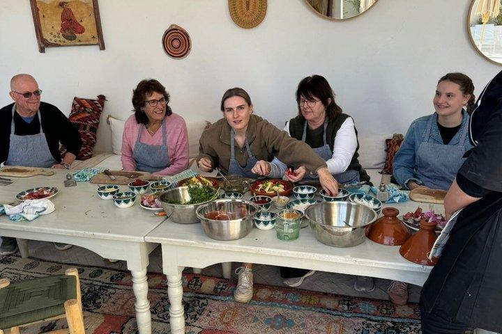Clase de cocina marroquí en Marrakech con comida tradicional