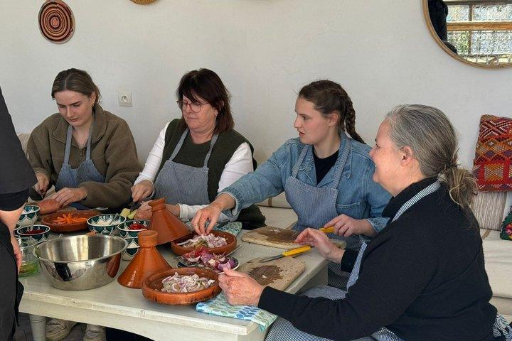 Clase de cocina marroquí en Marrakech con comida tradicional