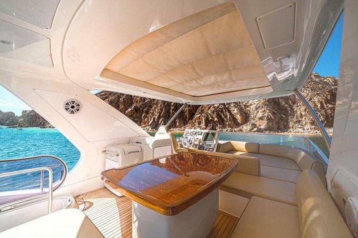 68 piedi. Yacht di lusso Azimut a Cabo San Lucas ALL INCLUSIVE