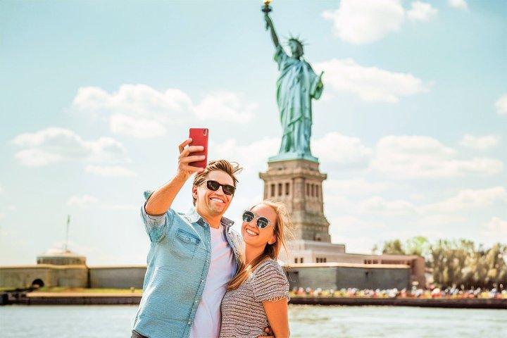 NYC Statue Liberty 90 - Sightseeing-Kreuzfahrt
