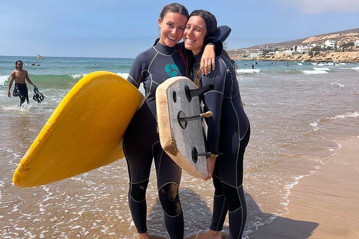 Surf lesson in Taghazout, Tamraght with Wayva Surf