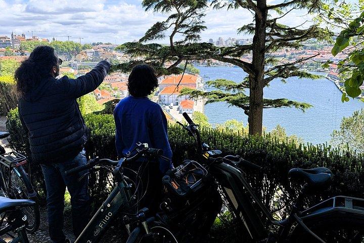 ポルトEバイクツアー-シーニックライド＆シティハイライト