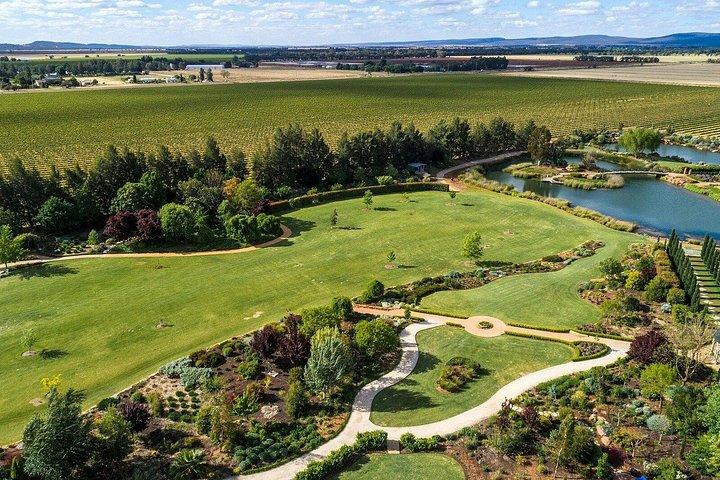 Hunter Valley Progressive Lunch and Wine Tour