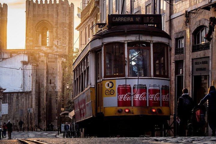 リスボンプライベート日帰りツアー：旧市街、ベレン＆シティービュー