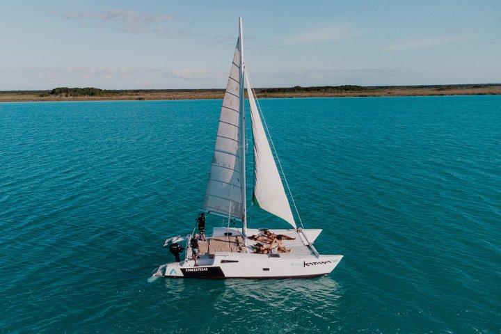 Private Catamaran Sailing Tour in Bacalar Lagoon from Costa Maya