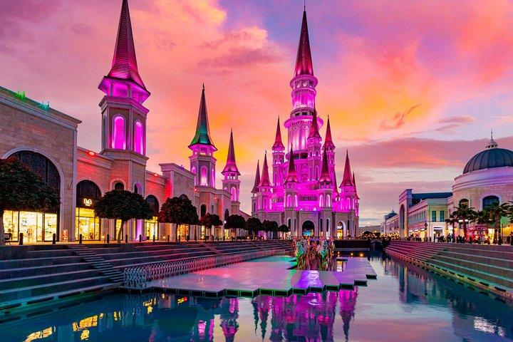 Antalya Land of Legends Night Show w/Shopping & Transfer