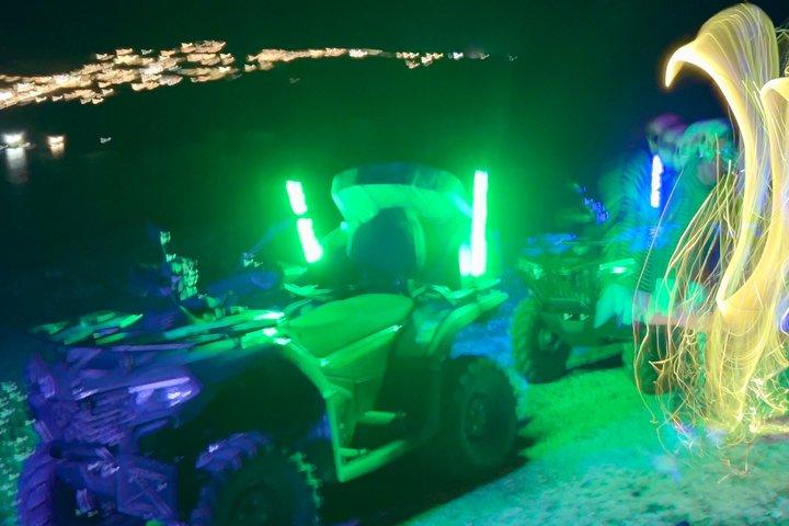 Glow Night ATV QUAD Tour Santorini : cocktail da seguire