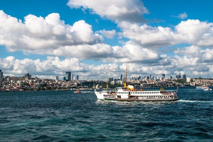 Private Istanbul Layover Bosphorus Cruise and Authentic Bazaars