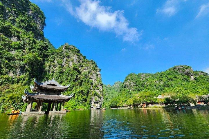 Hanoi Abfahrt : Bai Dinh, Trang An & Mua Cave Scenic Day Tour