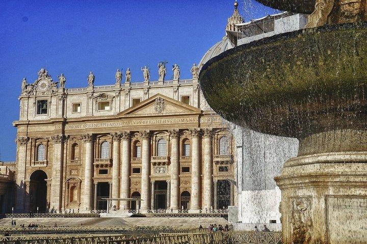 Papal Audience Access com anfitrião na Cidade do Vaticano