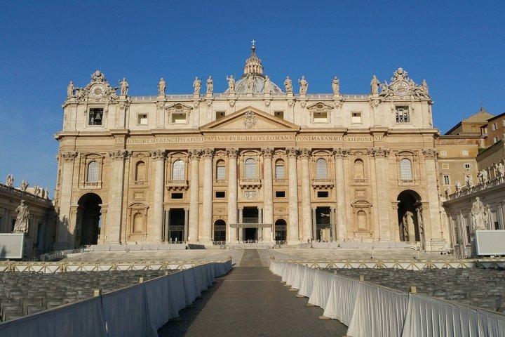 Papal Audience Access com anfitrião na Cidade do Vaticano