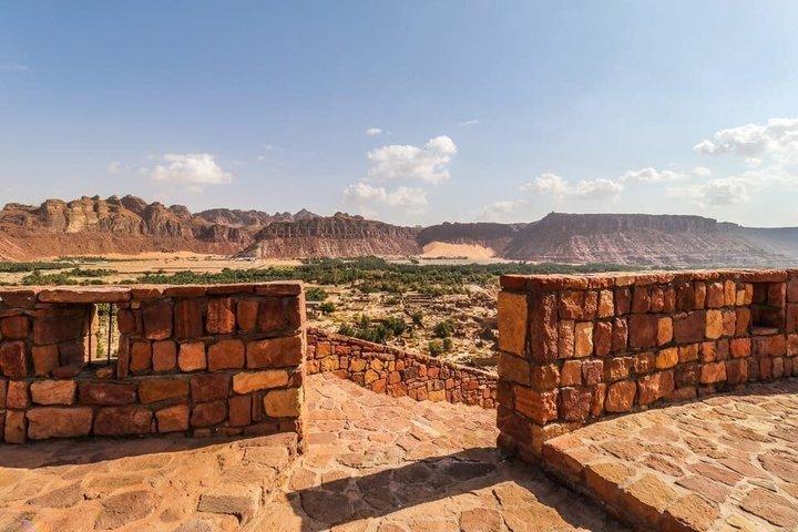 Discover AlUla: Elephant Rock, Hidden Gems & More