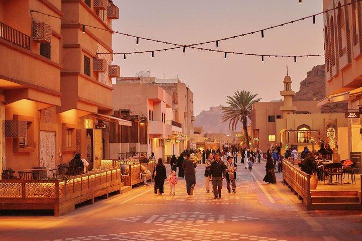 Discover AlUla: Elephant Rock, Hidden Gems & More