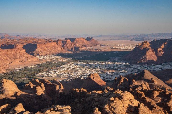 Discover AlUla: Elephant Rock, Hidden Gems & More