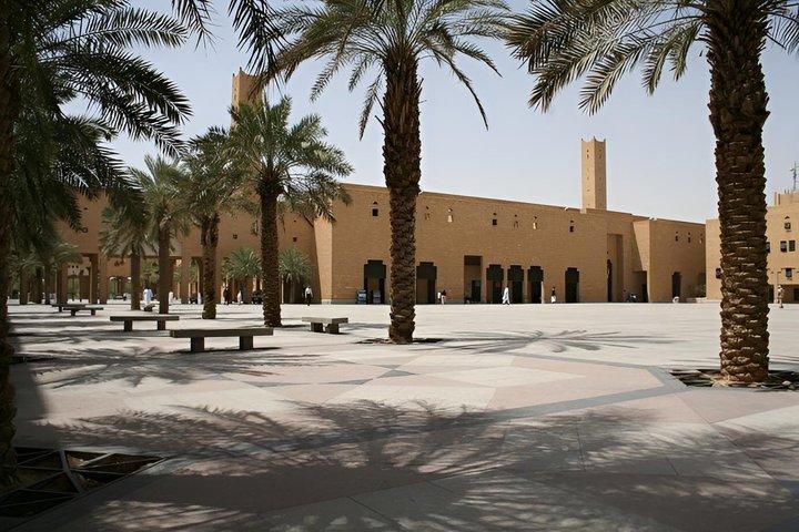 Riyadh Private Local Cultural Tour Authentic Saudi Experience