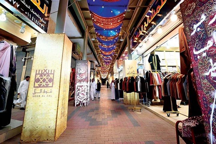 Riyadh Private Local Cultural Tour Authentic Saudi Experience