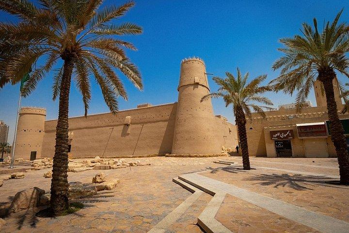 Riyadh Private Local Cultural Tour Authentic Saudi Experience
