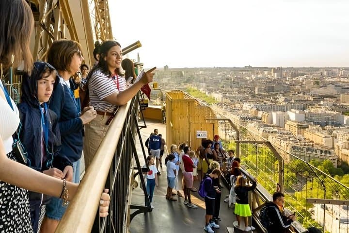 Eiffel Tower elevator Guided Tour with optional summit access