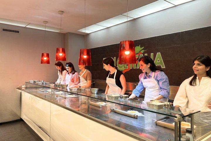 Roma : Corso di cucina di pasta tiramisù e spritz ai maccheroni gomiti