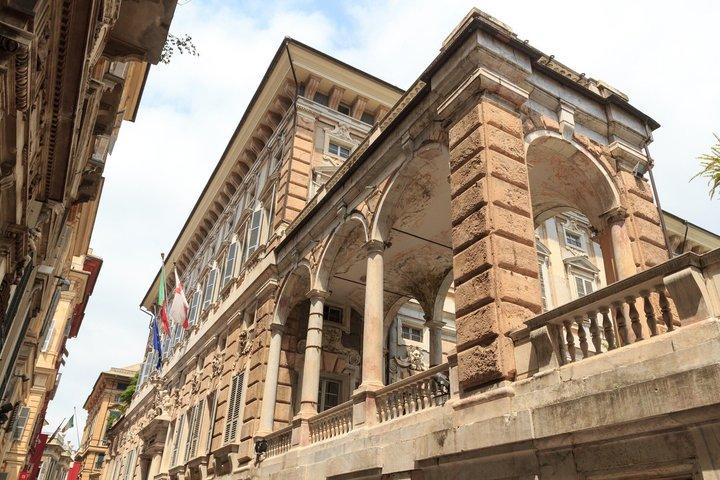 Private Genoa Old Town & Waterfront Tour