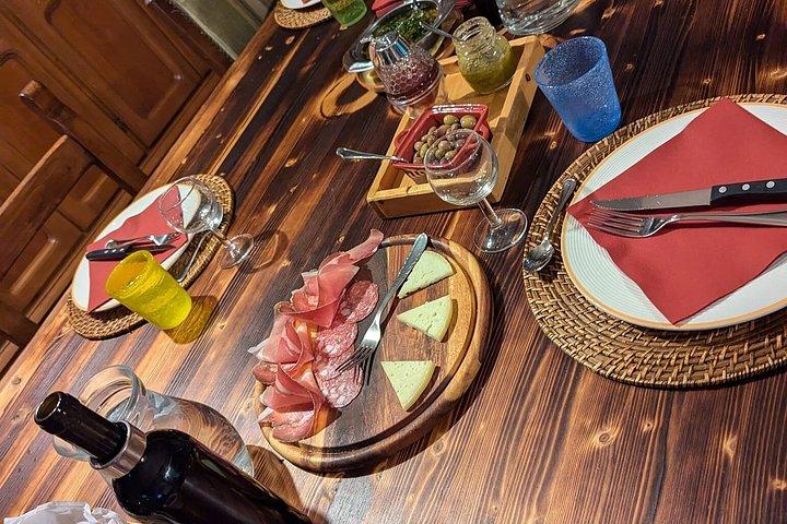 ルッカ農家料理教室または伝統的なトスカーナ料理