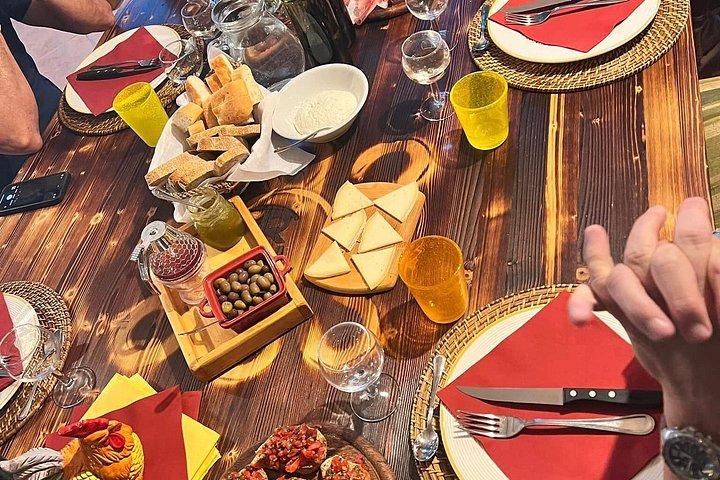 ルッカ農家料理教室または伝統的なトスカーナ料理