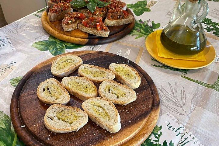 ルッカ農家料理教室または伝統的なトスカーナ料理
