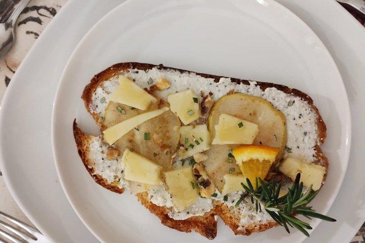 カターニア家庭料理: ピスタチオ・ラヴィオリ、シチリアパスタ&ワイン