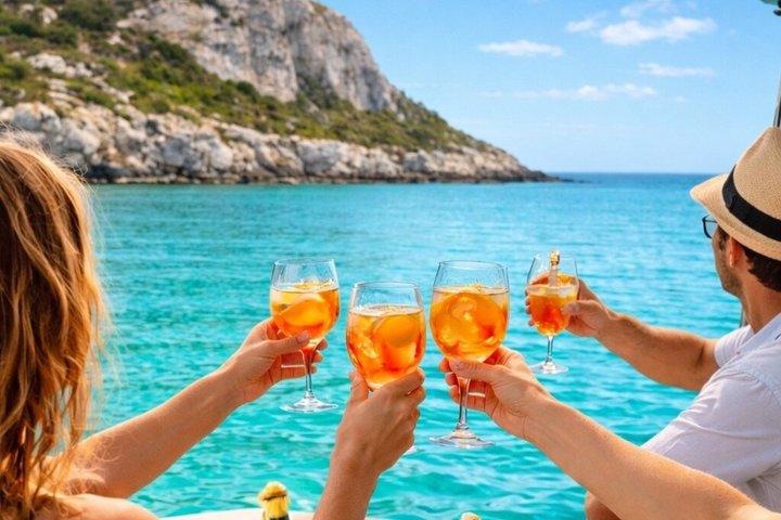 Tour in catamarano soste bagno e snorkeling brindisi con prosecco