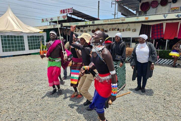 Excursão Cultural: Danças Tradicionais e Mercado Maasai