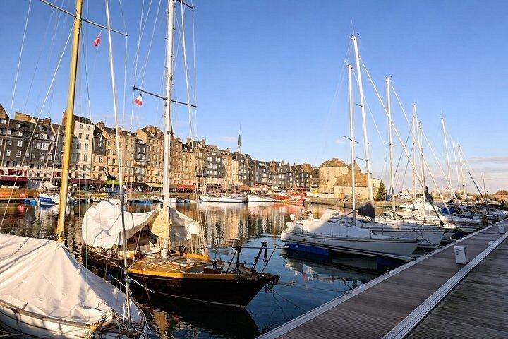 エトルタとオンフルールノルマンディー海岸プライベート日帰り旅行パリ発
