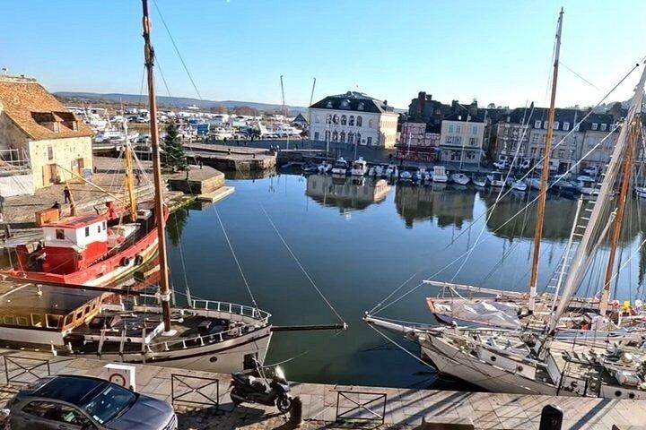 エトルタとオンフルールノルマンディー海岸プライベート日帰り旅行パリ発