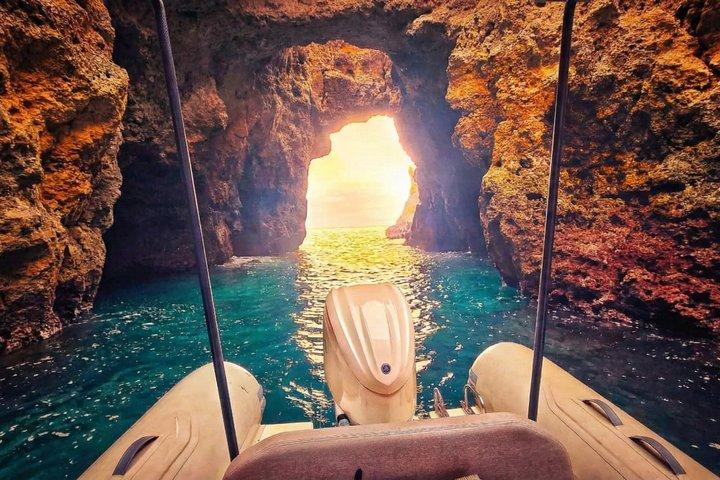 Sea Caves & Lunch at an Authentic Fishing Village (Private Tour)