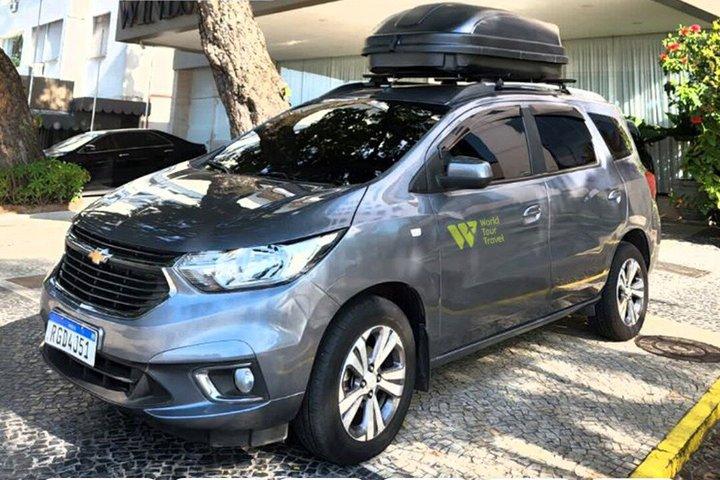 Trasferimento privato minivan dall'aeroporto GIG Rio Galeao fino a 6 persone a Buzios