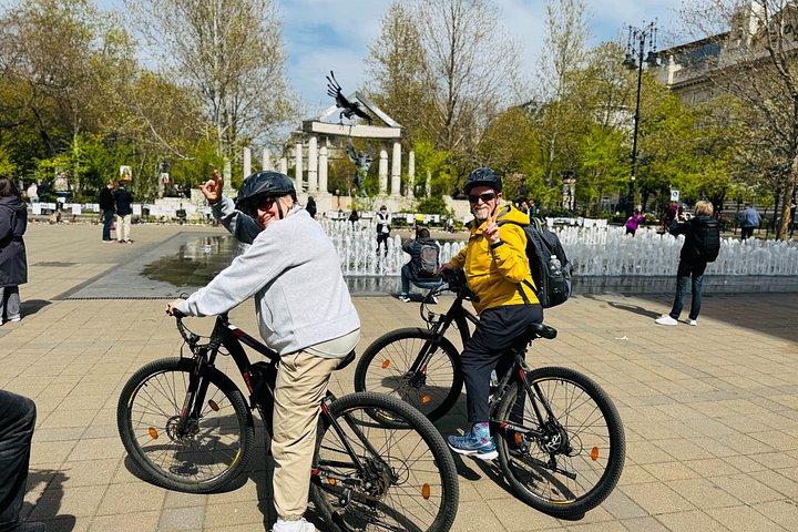 ブダペスト：ブダとペストの完全なEバイクツアー