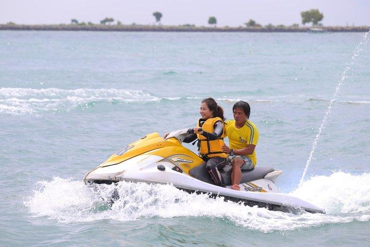 Tanjung Benoa : Banana Boat, Parasailing & Jet Ski Adventure