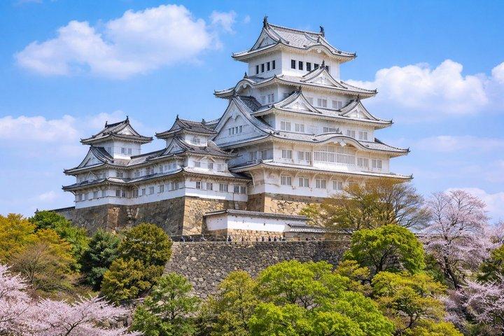 Kobe & Himeji Tour with English Guide and Private Vehicle
