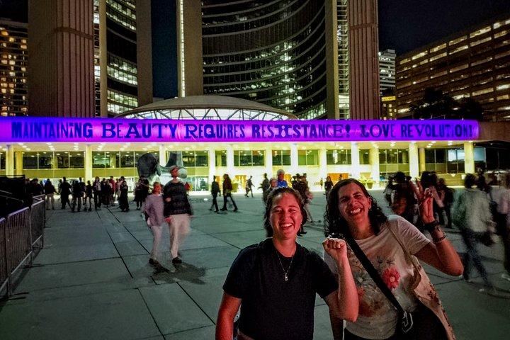 Toronto Iconic Core and Landmarks Walking Tour