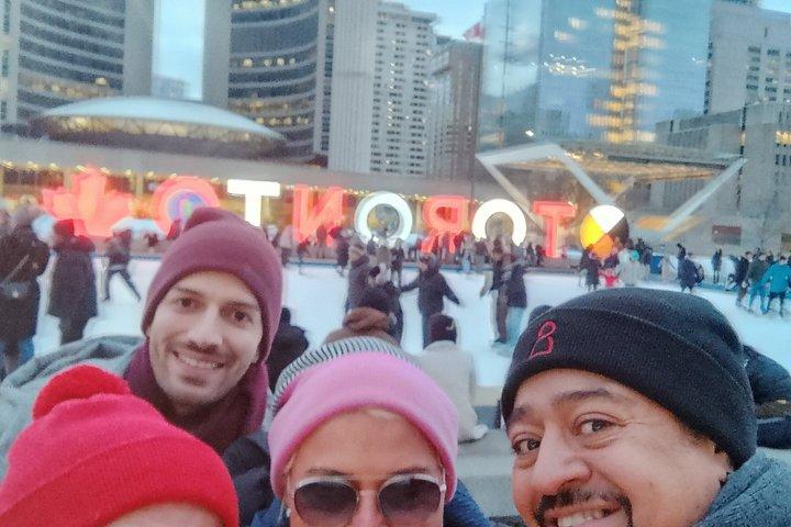 Toronto Iconic Core and Landmarks Walking Tour
