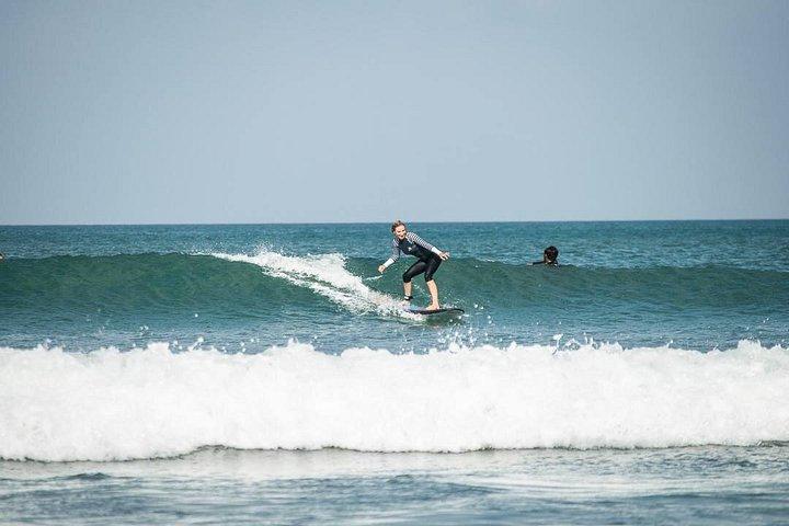 Private Bali Surfstunde am Seminyak Strand