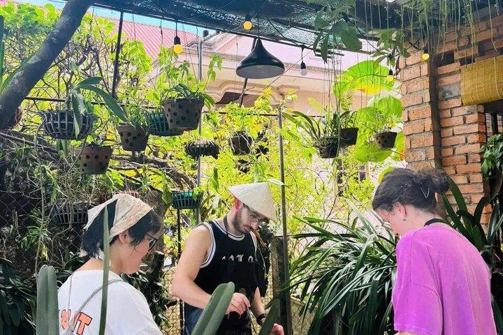 Classe de culinária com família local e experiência prática em Hue