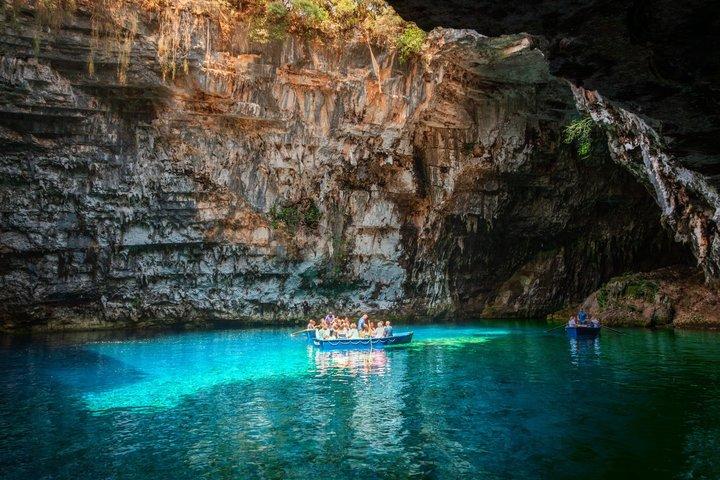 Tour Privado por tierra : Melissani, Drogarati & Antisamos Beach