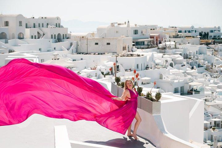 Santorini Flying Dress Experience com Hotel Pick Up and Drop Off