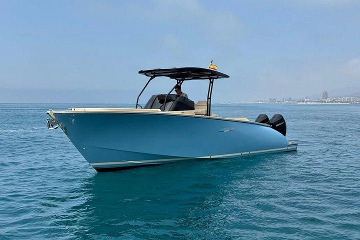 アマルフィ海岸を巡るボートレンタル