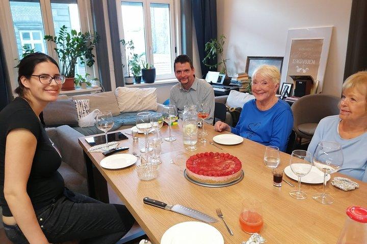 Das beste ungarische Abendessen mit Einheimischen in ihrem Haus mit Autotransfer