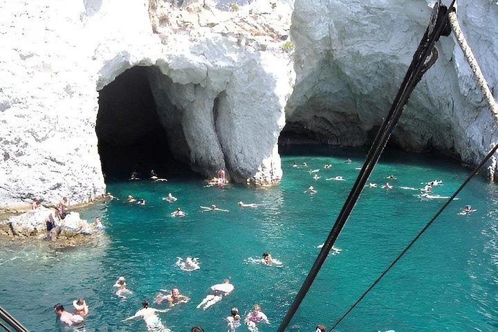 Pirate Ship Cruise to Shipwreck Beach and Caves in Zakynthos